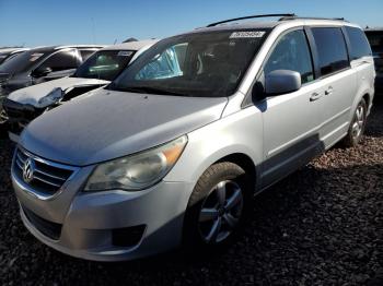  Salvage Volkswagen Routan