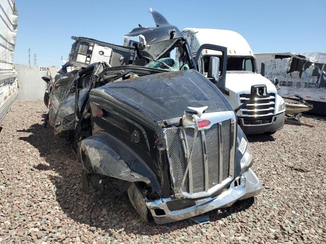  Salvage Peterbilt 579