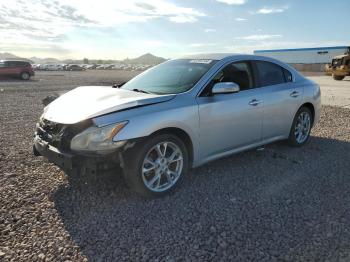  Salvage Nissan Maxima