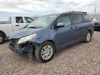  Salvage Toyota Sienna