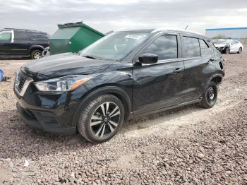  Salvage Nissan Kicks