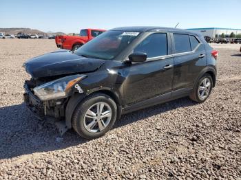  Salvage Nissan Kicks