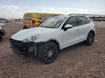  Salvage Porsche Cayenne