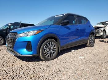  Salvage Nissan Kicks