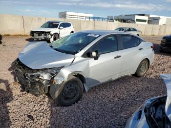  Salvage Nissan Versa