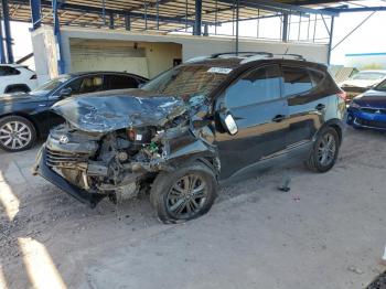  Salvage Hyundai TUCSON