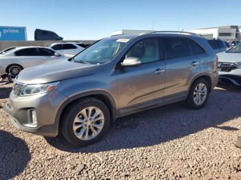  Salvage Kia Sorento