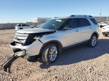  Salvage Ford Explorer