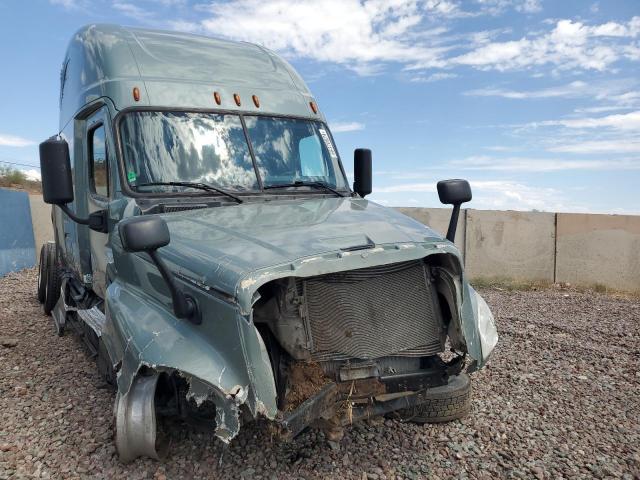  Salvage Freightliner Cascadia 1