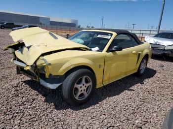  Salvage Ford Mustang