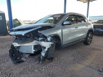  Salvage Mercedes-Benz GLA