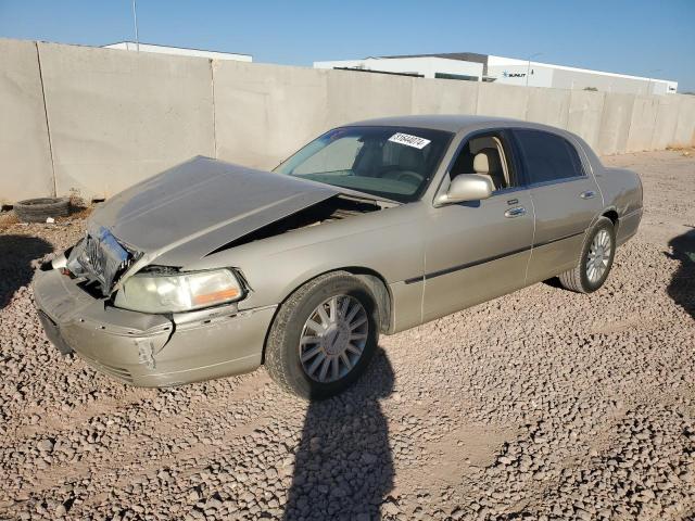  Salvage Lincoln Towncar