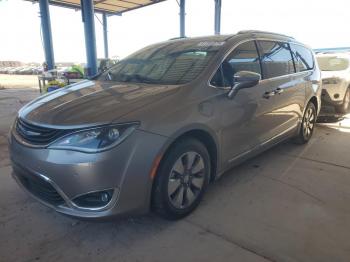  Salvage Chrysler Pacifica