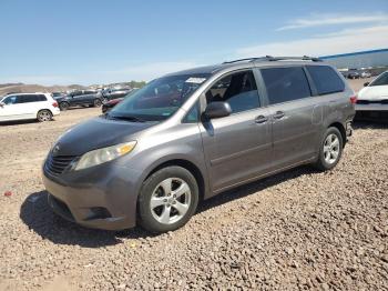  Salvage Toyota Sienna