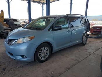  Salvage Toyota Sienna