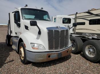  Salvage Peterbilt 579