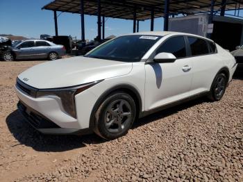  Salvage Kia K4 Lx