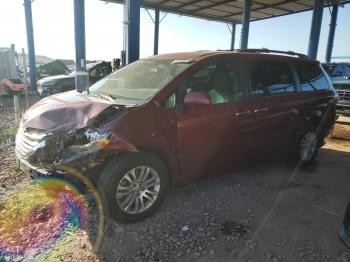  Salvage Toyota Sienna