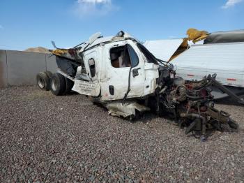  Salvage Freightliner Cascadia 1