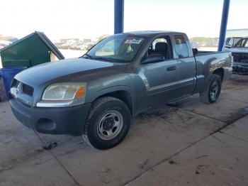  Salvage Mitsubishi Raider