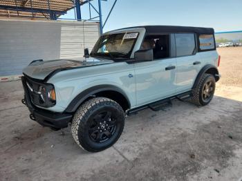  Salvage Ford Bronco
