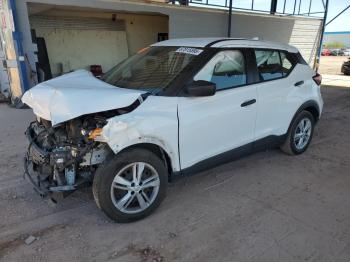  Salvage Nissan Kicks