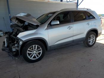 Salvage Kia Sorento
