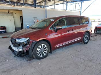  Salvage Chrysler Pacifica