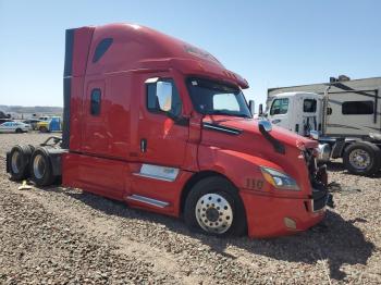  Salvage Freightliner Cascadia 1