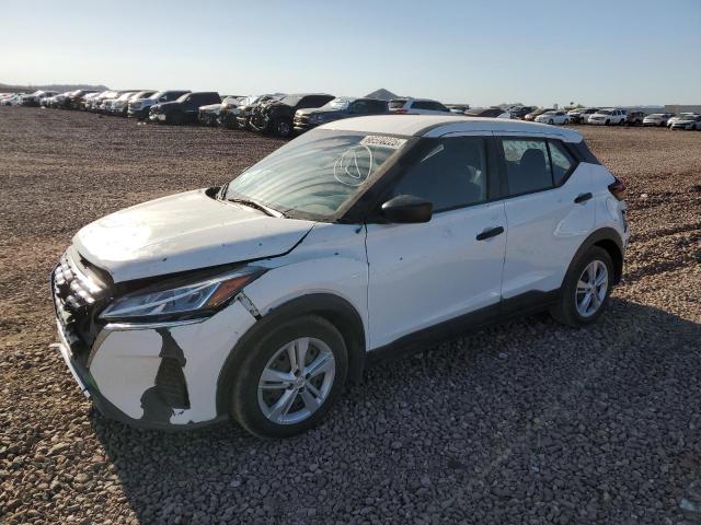  Salvage Nissan Kicks