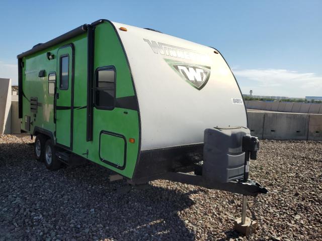  Salvage Winnebago Traveltrlr