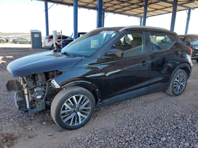  Salvage Nissan Kicks