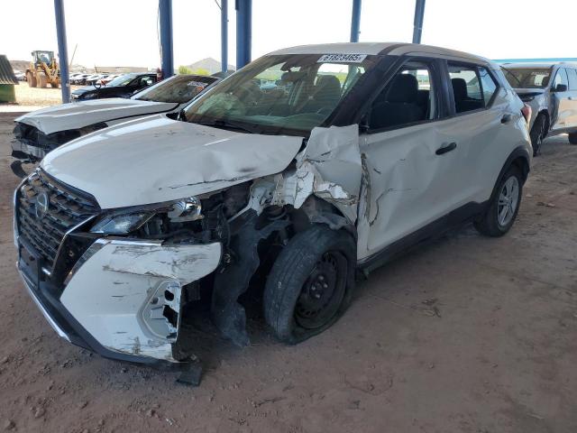  Salvage Nissan Kicks