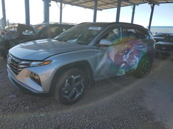  Salvage Hyundai TUCSON