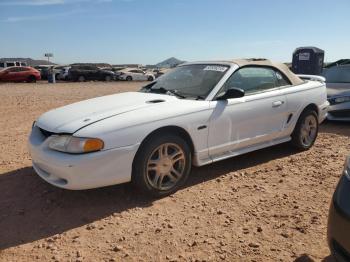 Salvage Ford Mustang