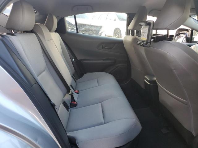 Toyota Prius Le Image 6