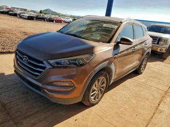  Salvage Hyundai TUCSON
