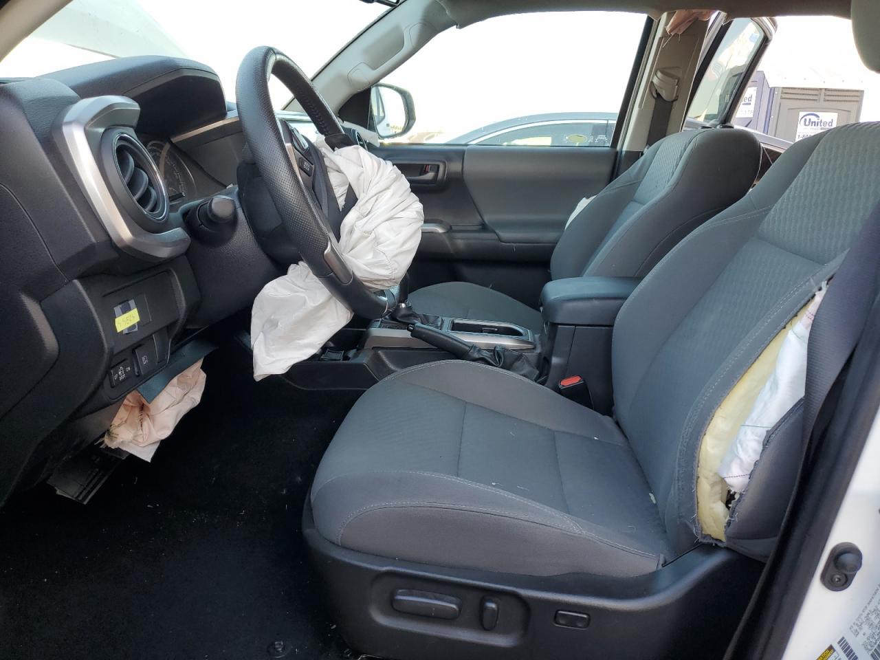 Toyota Tacoma Double Cab Image 7