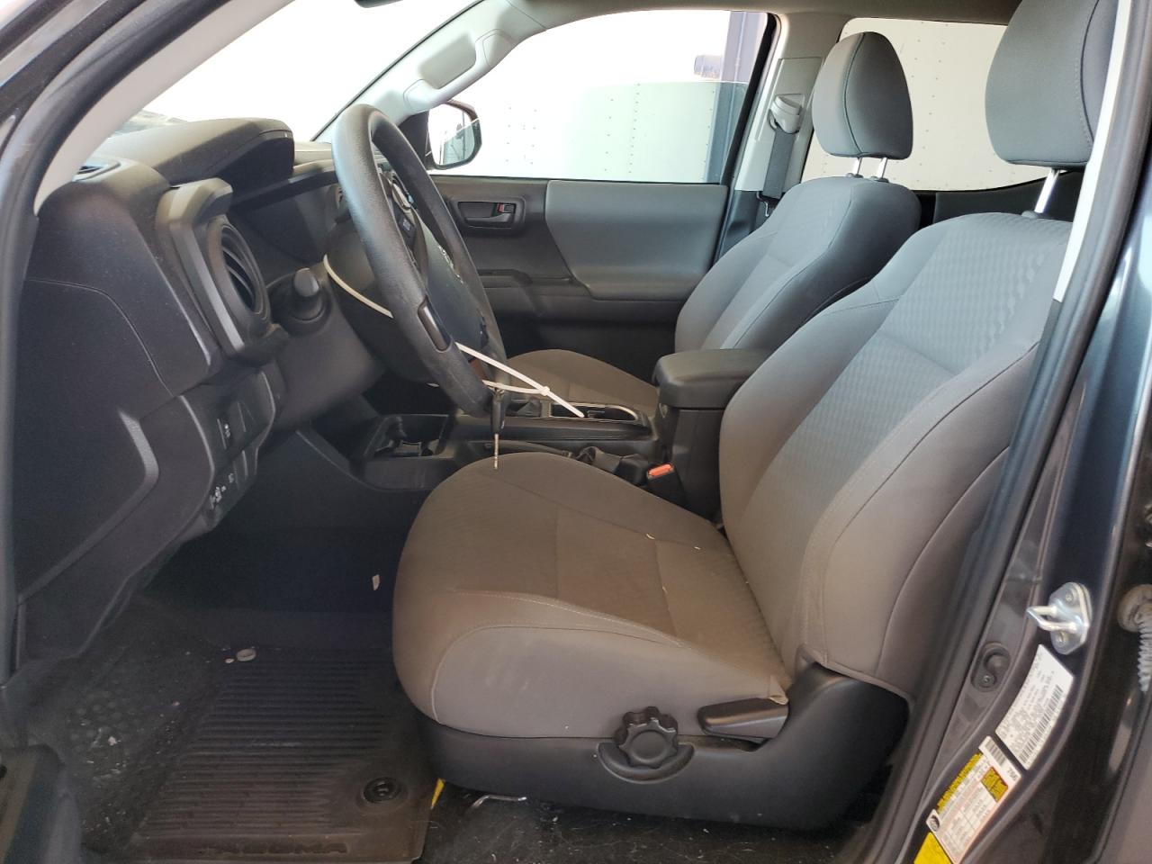 Toyota Tacoma Double Cab Image 10