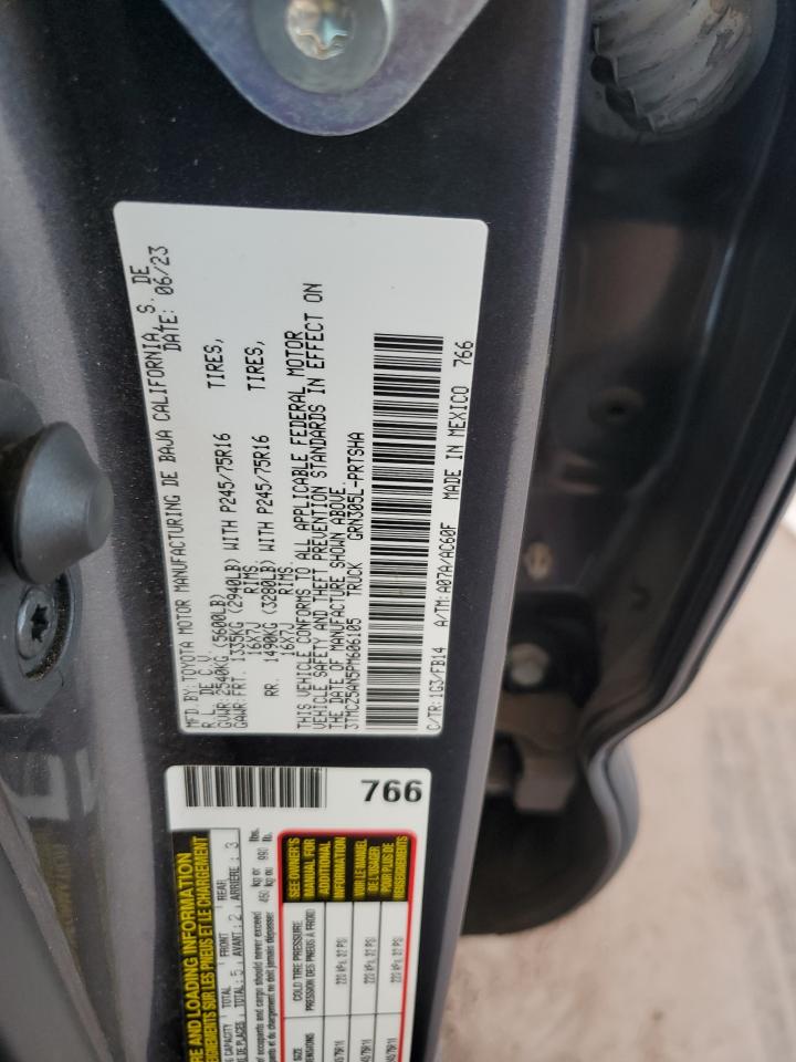 Toyota Tacoma Double Cab Image 8