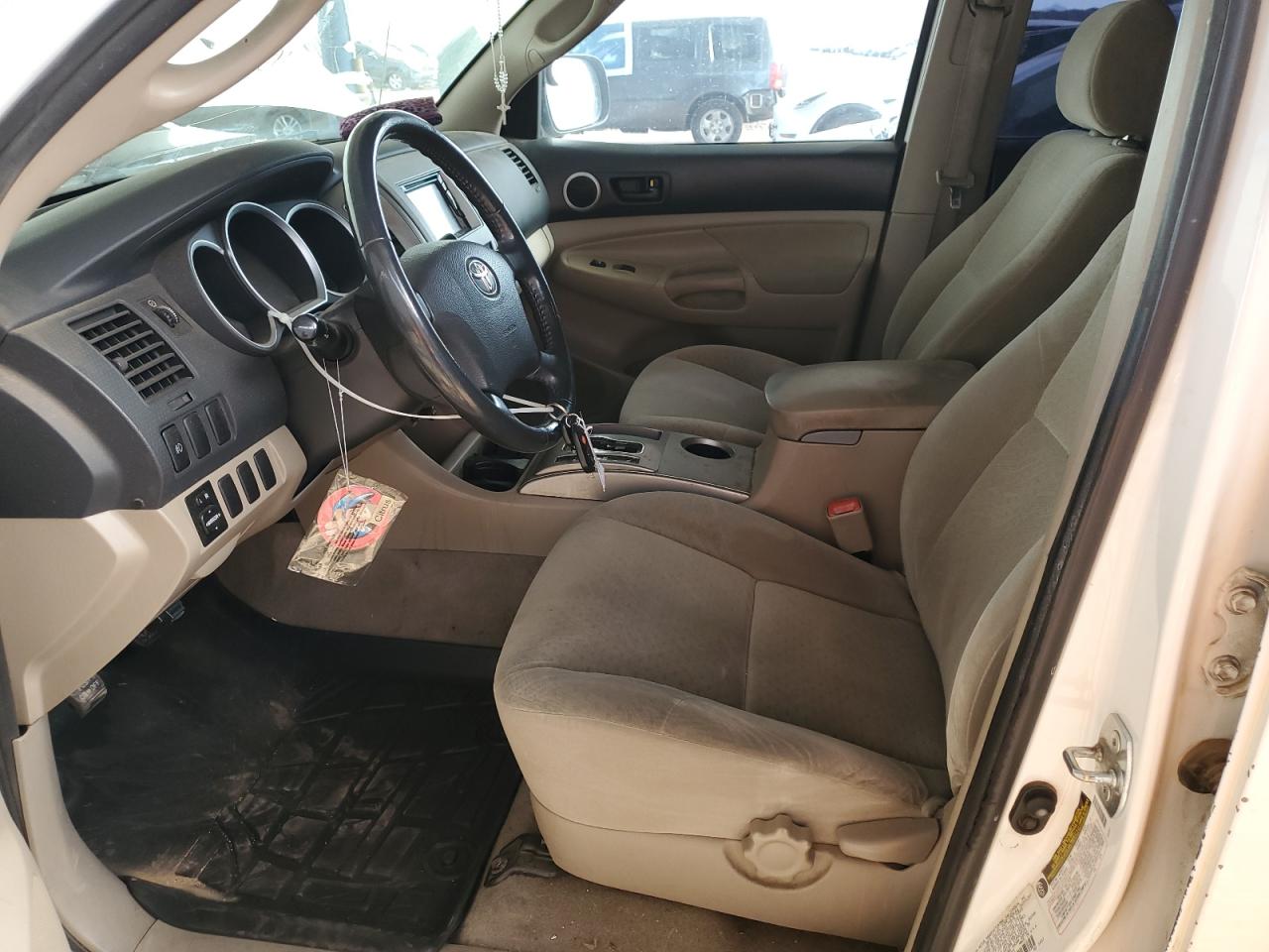 Toyota Tacoma Double Cab Prerunner Image 10