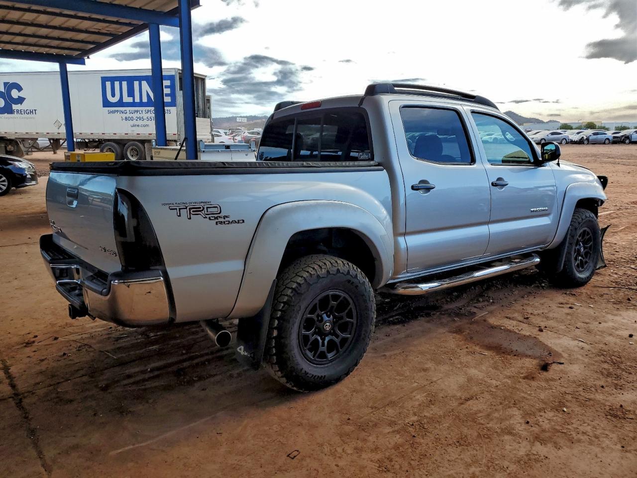 Toyota Tacoma Double Cab Image 6