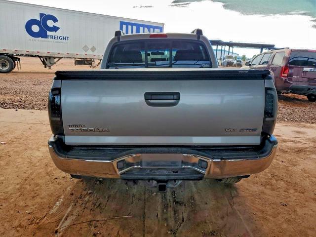 Toyota Tacoma Double Cab Image 4