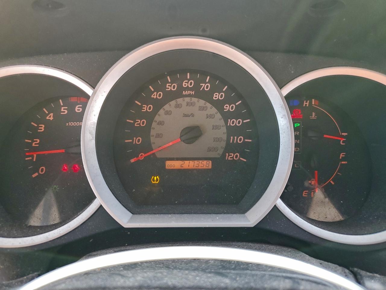 Toyota Tacoma Double Cab Image 8