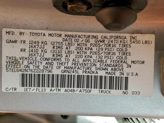 Toyota Tacoma Double Cab Image 10