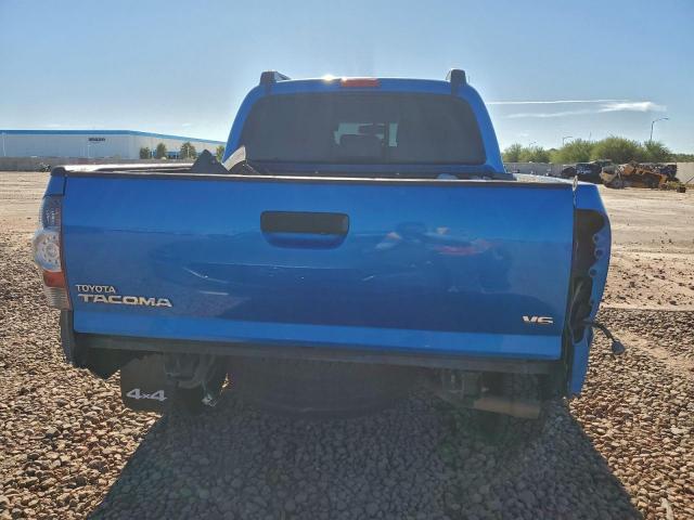 Toyota Tacoma Double Cab Image 10