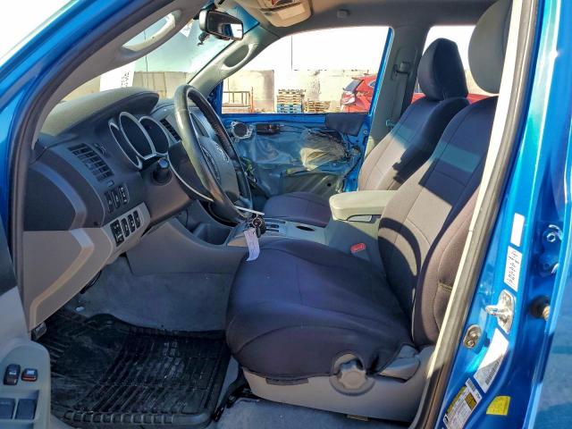 Toyota Tacoma Double Cab Image 2