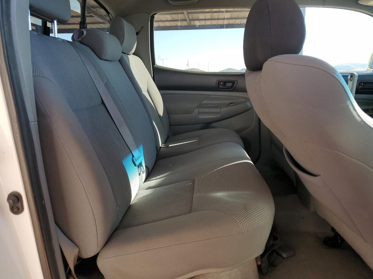 Toyota Tacoma Double Cab Image 6