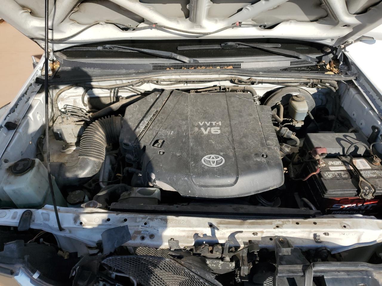 Toyota Tacoma Double Cab Image 2