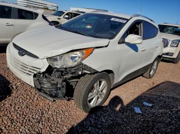  Salvage Hyundai TUCSON